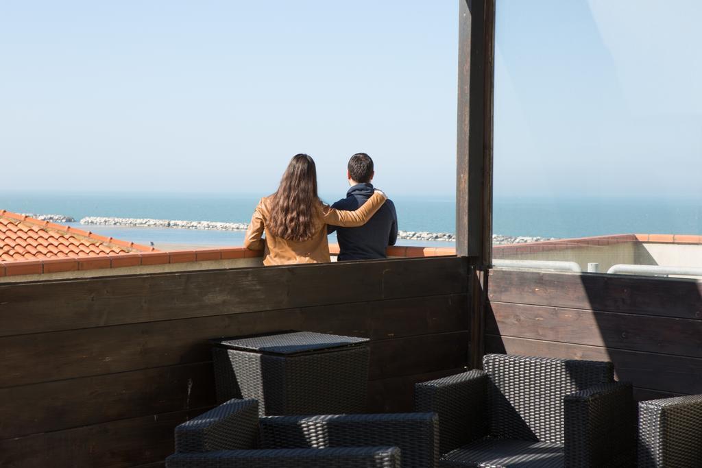 Amba Hotel Rimini Exteriör bild