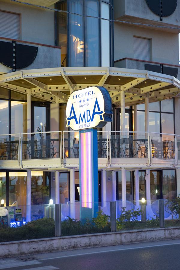 Amba Hotel Rimini Exteriör bild
